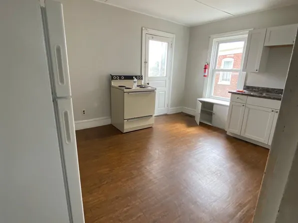 21 Overbrook Ave Floor 2, York, PA 17404