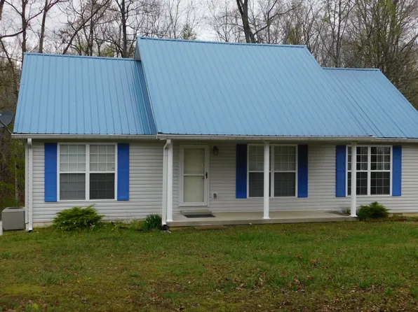 315 Station Dr, Waverly, TN 37185