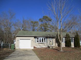 21 Academy Rd, Egg Harbor Township, NJ 08234