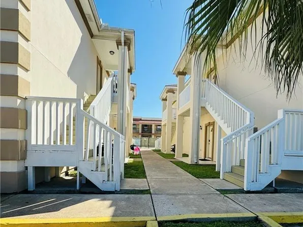 107 E Bahama St, South Padre Island, TX 78597