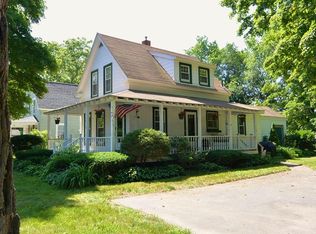 217 Old Common Rd, Lancaster, MA 01523