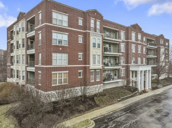 715 Astor Ln Unit 201, Wheeling, IL 60090