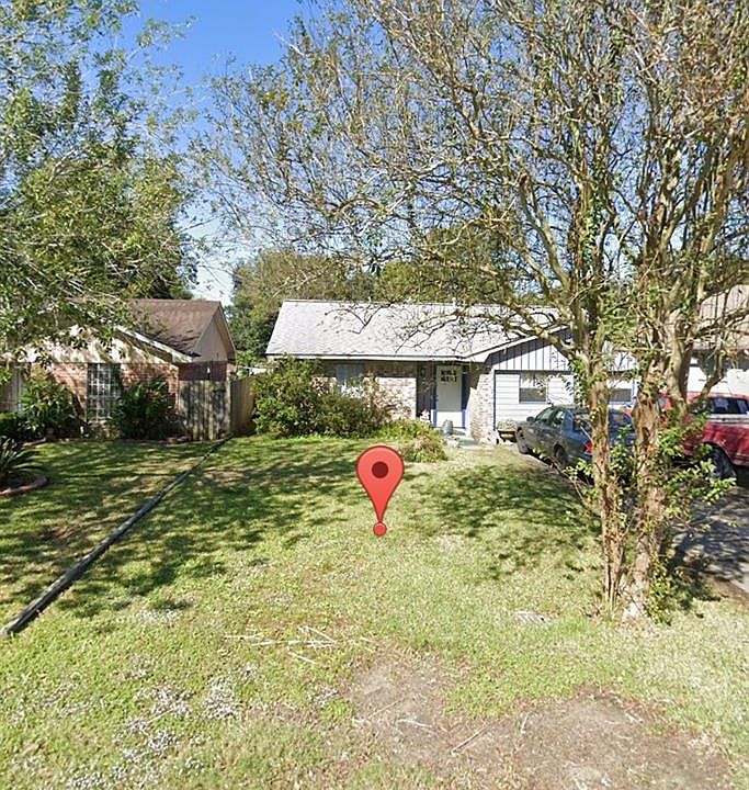 1st image of 807 Mississippi St