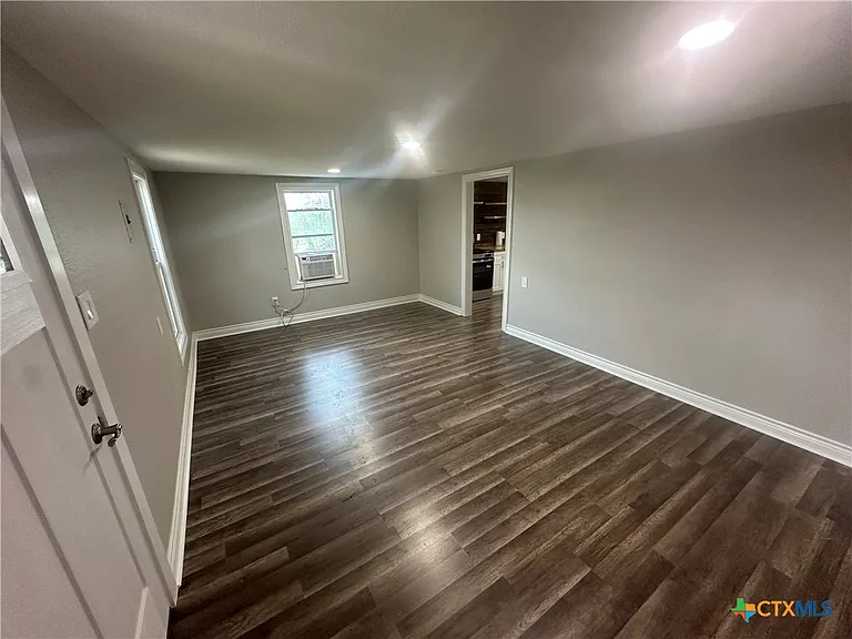 1515 Wright St — Photo 7