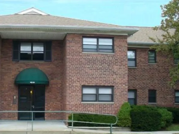 Stone Water Gardens, 105 Howells Rd #612d84706, Bay Shore, NY 11706