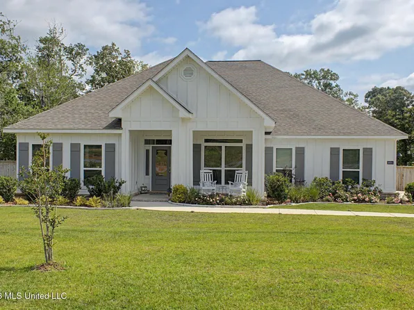 19194 Harrington Cir, Biloxi, MS 39532