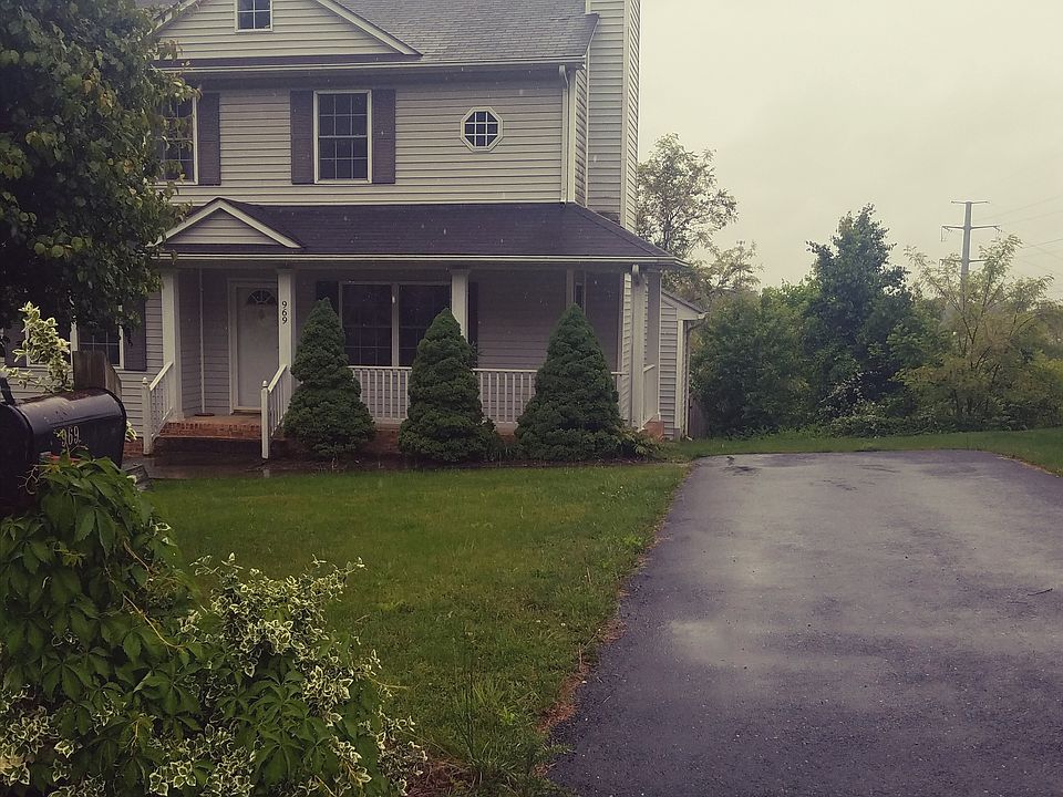 1st image of 969 Sherwood Ct