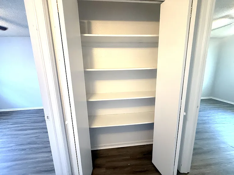 2206 Shenandoah Dr — Photo 16