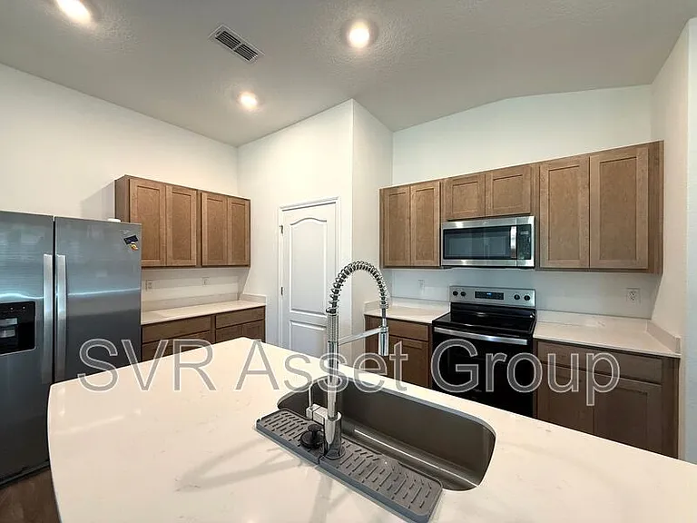 4282 Evening Primrose Dr — Photo 10