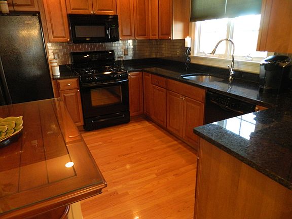 3rd image of 62 South St APT B