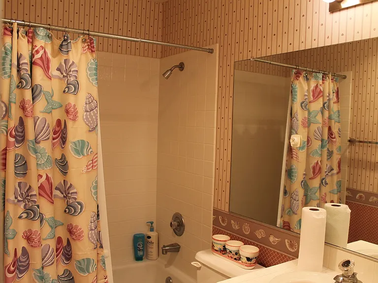 140 Cypress Ave — Photo 10
