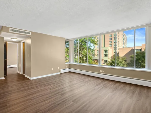 1409 N Prospect AVENUE #302, Milwaukee, WI 53202