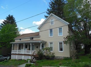 27 Millers Farm Ln, Honesdale, PA