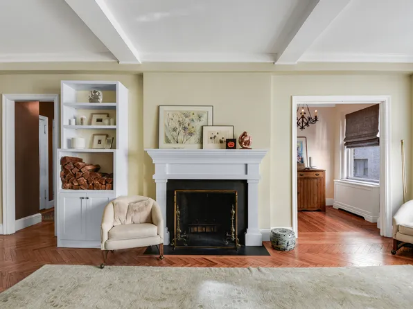 439 East 51st Street image 1 of 16