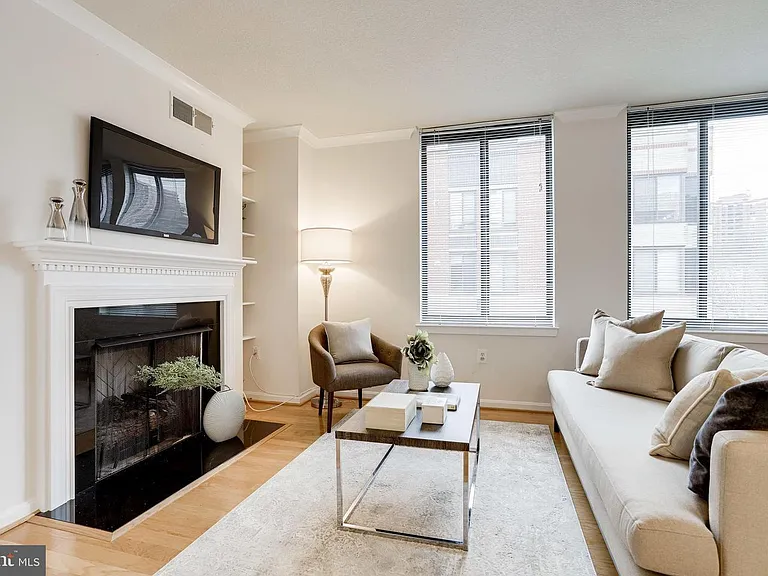 2220 Fairfax Dr #803 — Photo 33
