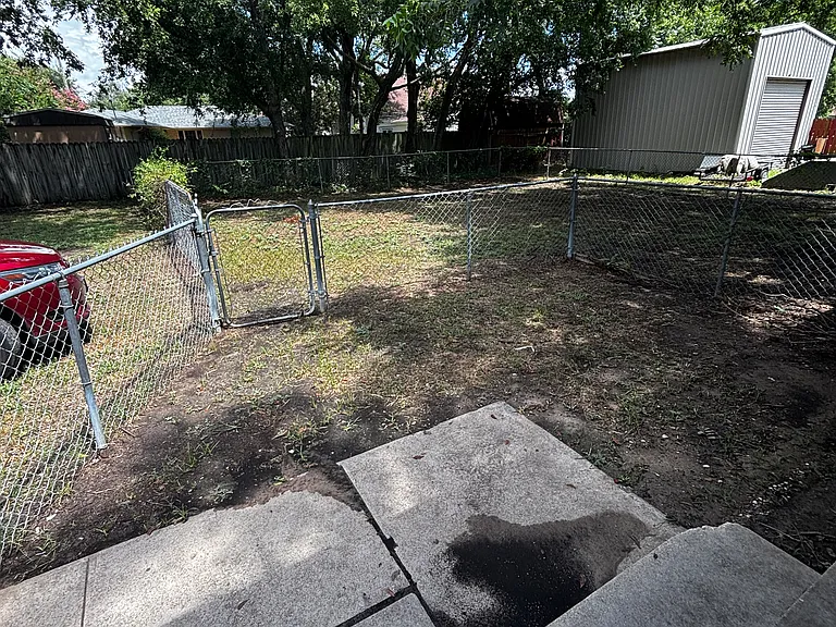 DOUBLE BACK YARD