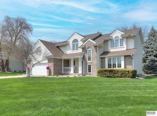 16706 Spring Cir, Omaha, NE 68130