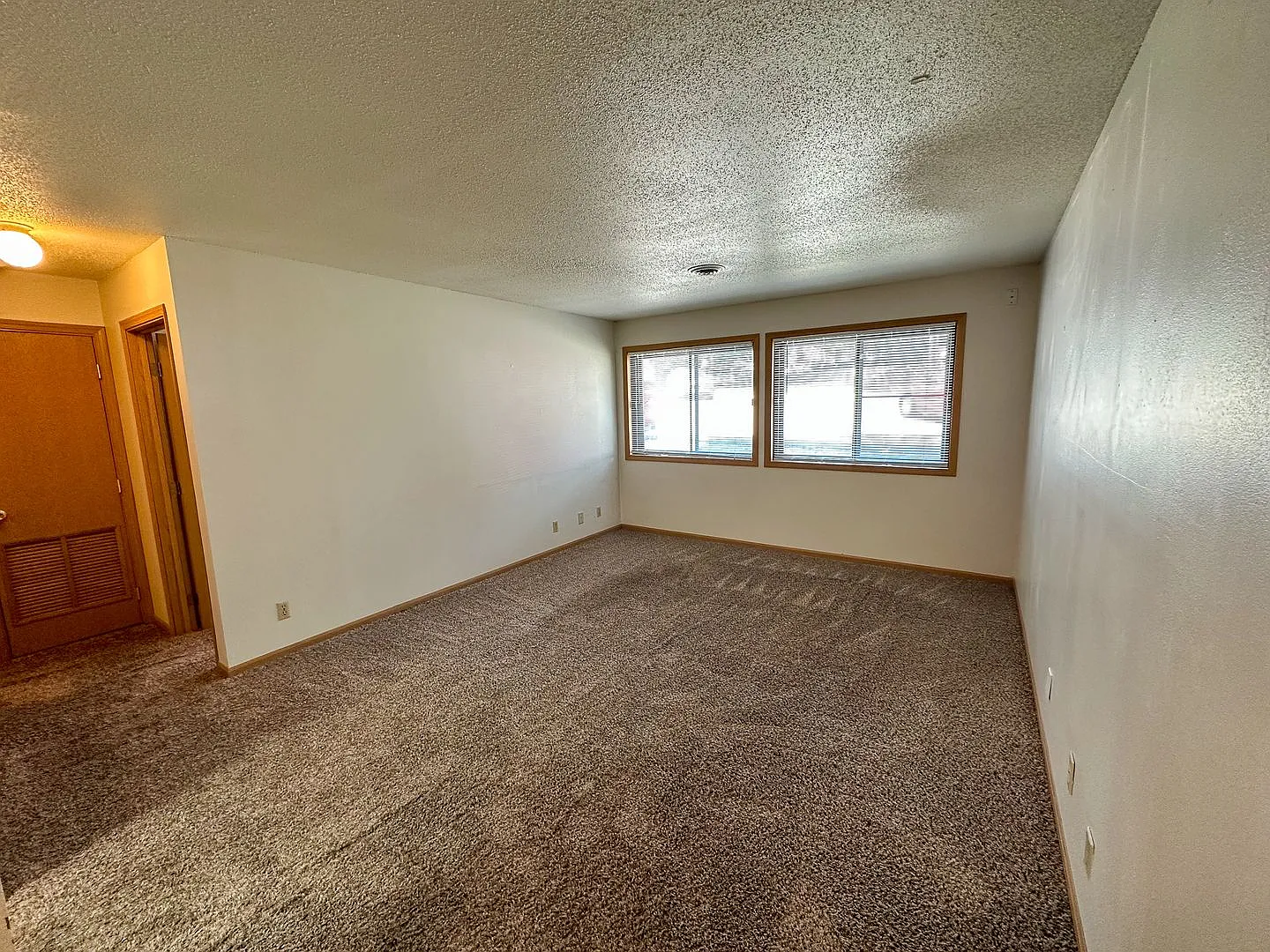 247 Sheldon — Photo 3