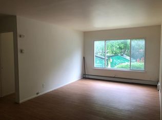 1329 W Locust St APT 27, Milwaukee, WI 53206