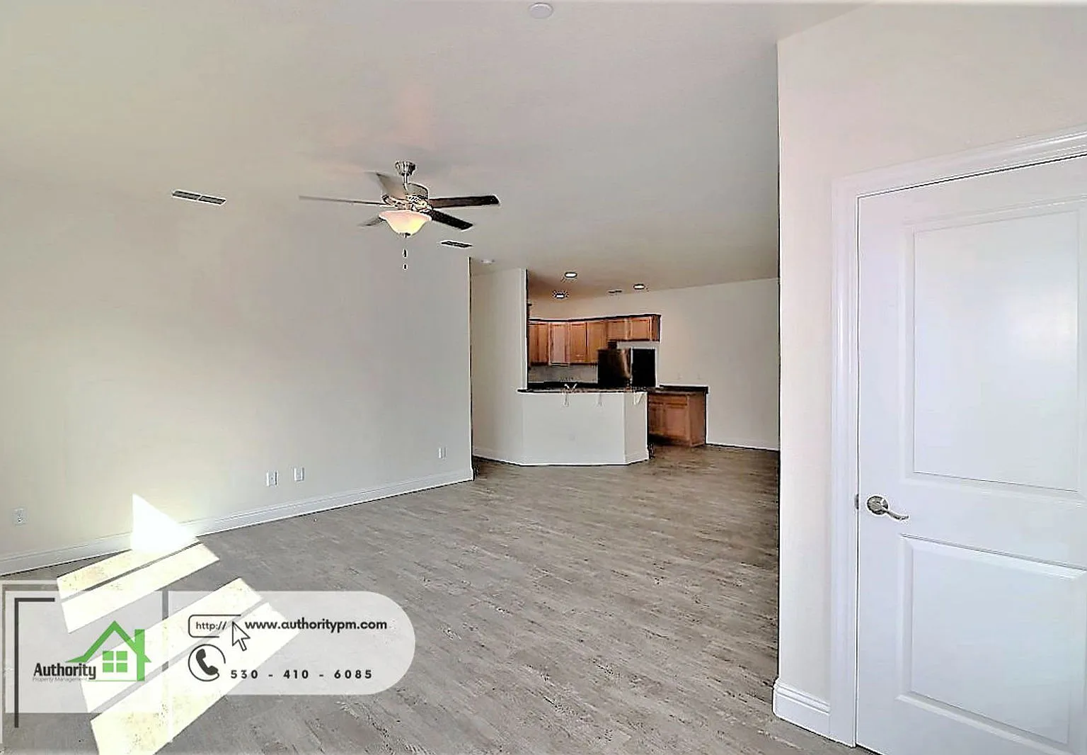 3 bed, 2.0 bath, 1400 sqft, $2,050 — Photo 4
