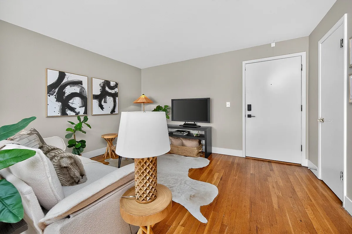 Studio Plus - The Flats at Wasson Way