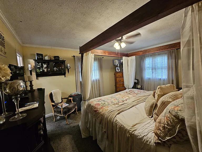 30 Austin Hts — Photo 7