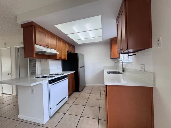 7771 Sycamore Dr, 7771 Sycamore Dr #Sycamore7771-c, Huntington Beach, CA 92647