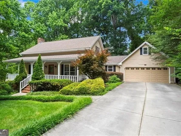 1052 Evelyn Ln SW, Lilburn, GA 30047