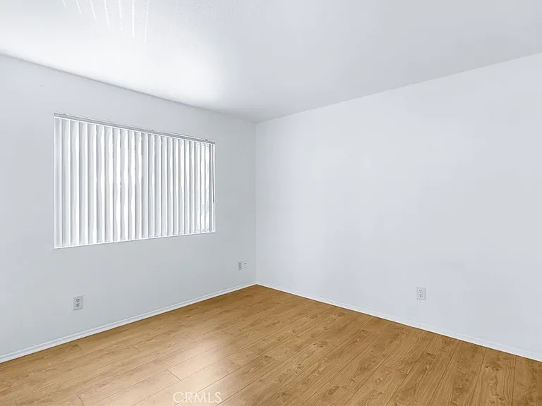 4406 Cahuenga Blvd #109 — Photo 14