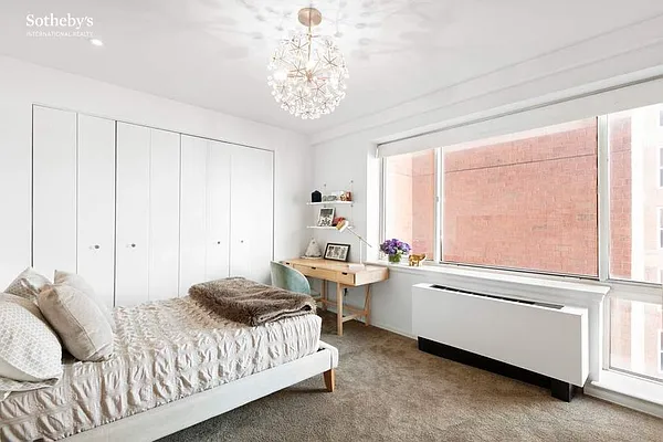 Sold by Sotheby's International Realty | media 9