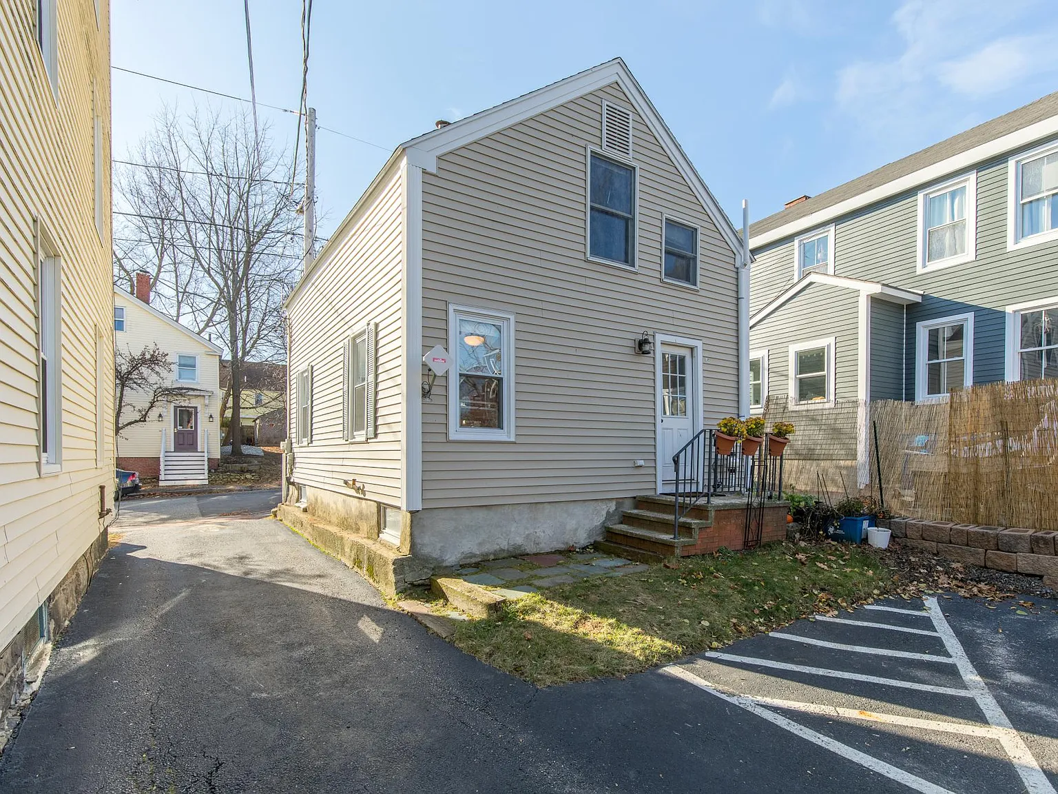 43 Tyng St — Photo 1