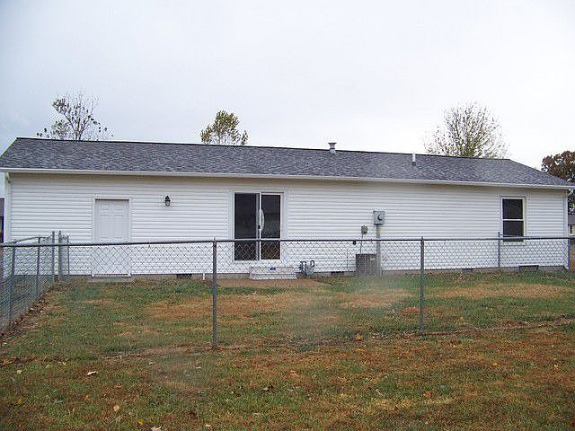 2nd image of 708 Shipley St