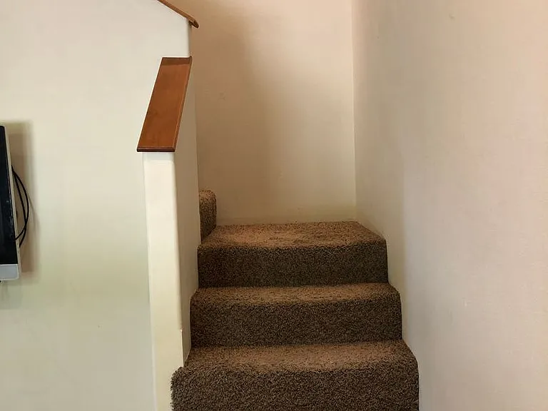 1000 Lakewood Dr #4 — Photo 7