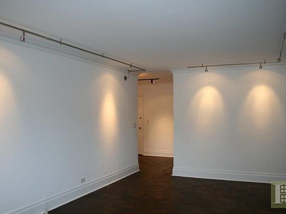 3rd image of 166 E 63rd St APT 12E