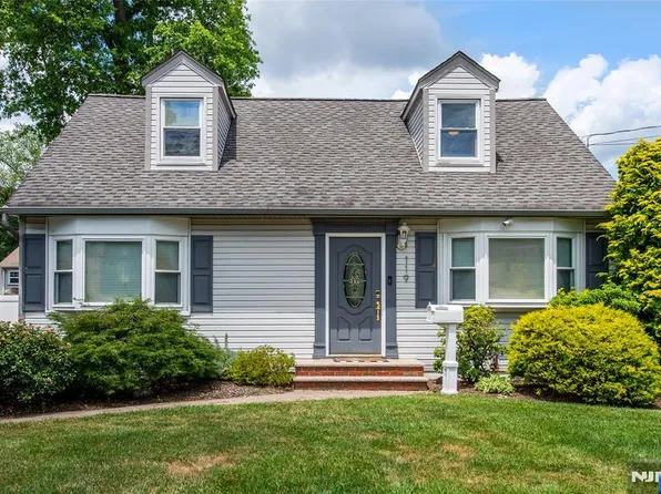 119 Bergen Ave, Waldwick, NJ 07463