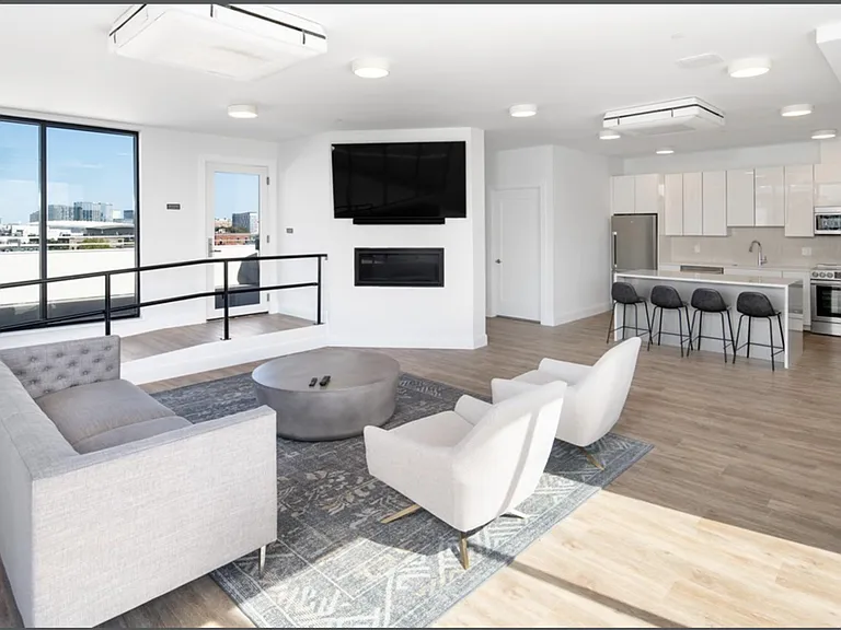 20 W 5th St #6-B — Photo 8