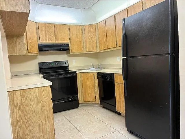 726 Sunny Pine Way #B1 — Photo 5