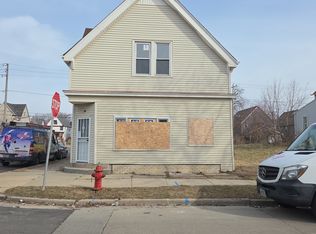 2731 W Locust St #1-4, Milwaukee, WI 53210