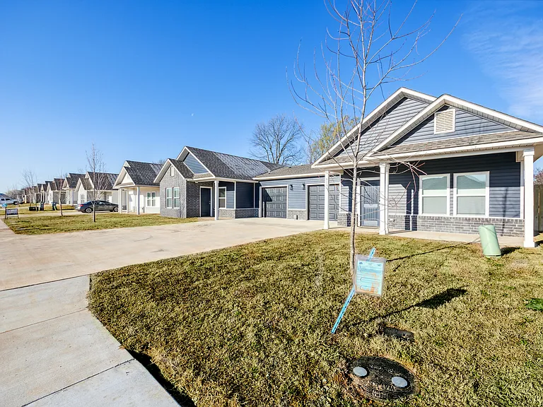 802 Valley Oaks Ln — Photo 19