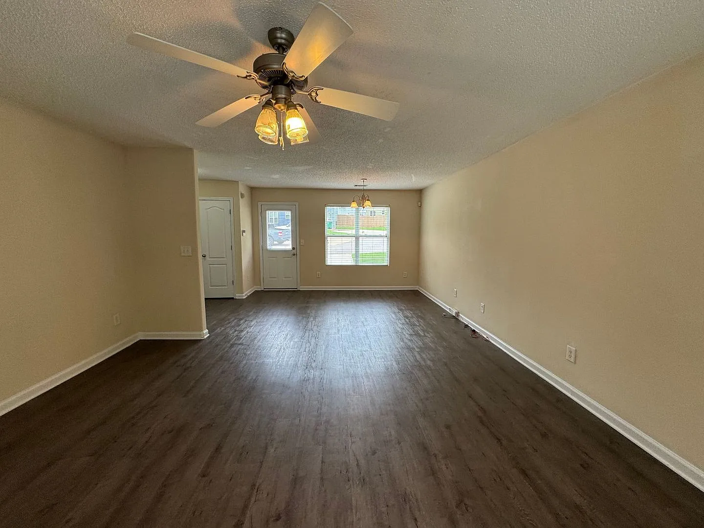 Bridgewater Home! Pre-Leasing For August 1 2027! — Photo 2