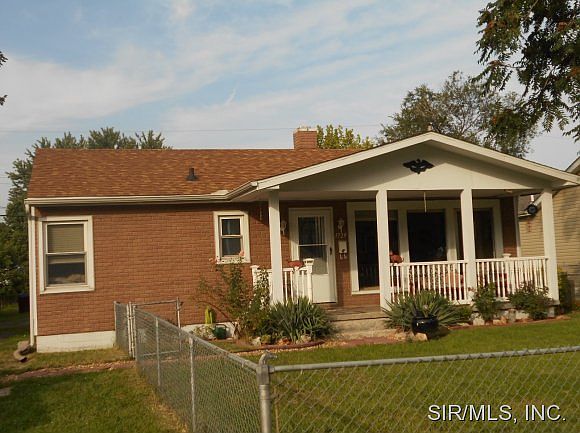 1st image of 1729 Courtney Blvd
