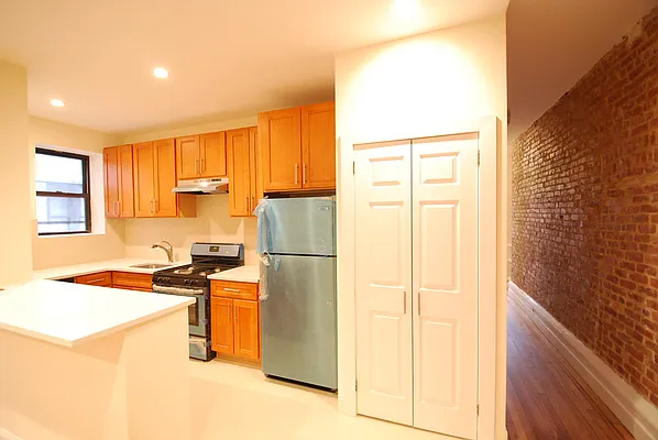 Rented by Bohemia Realty Group | media 49