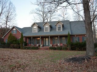496 Perrys Pl, Lynchburg, TN 37352