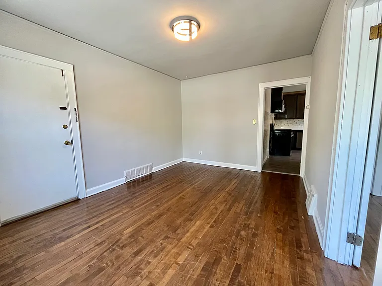 2479 N Dousman St — Photo 8
