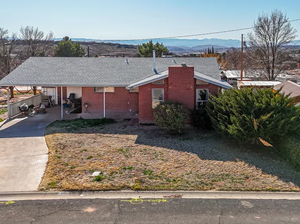 225 N Red Rock Dr, Washington, UT 84780