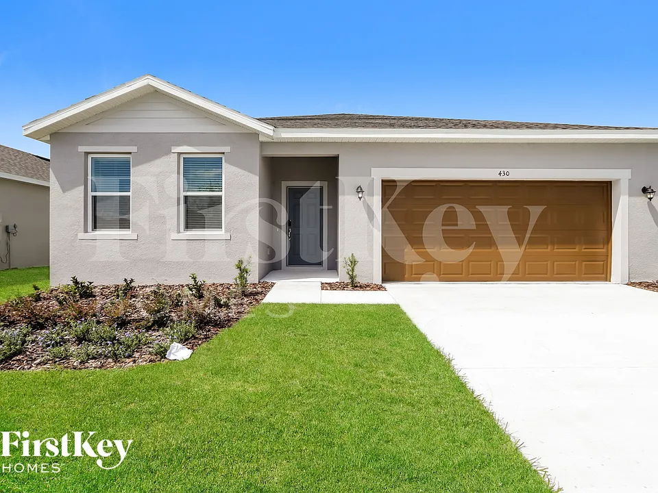 430 Reina Way