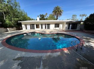 24010 Hatteras St, Woodland Hills, CA 91367