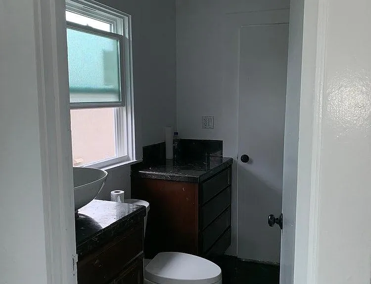 3146 2nd Ave #UPSTAIRS — Photo 20