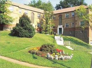 1269 Moorlands Dr APT F, Richmond Heights, MO 63117