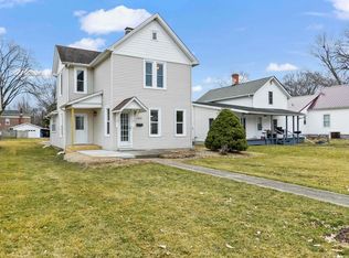 615 E Pine St, Mason City, IL